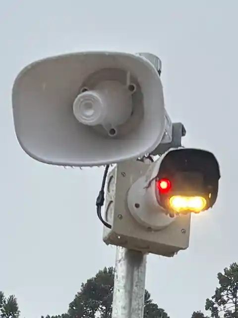 三重県 太陽光発電所に撃退システム 設置事例
